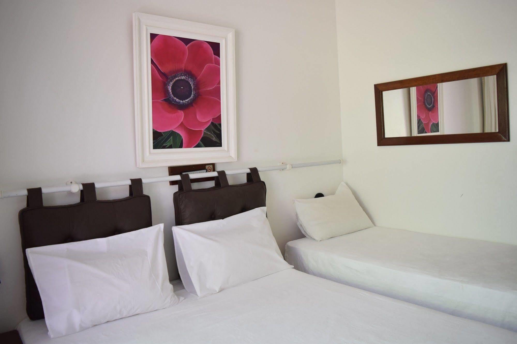 Hotel Pousada Encanto De Itapoan Salvador Exterior photo